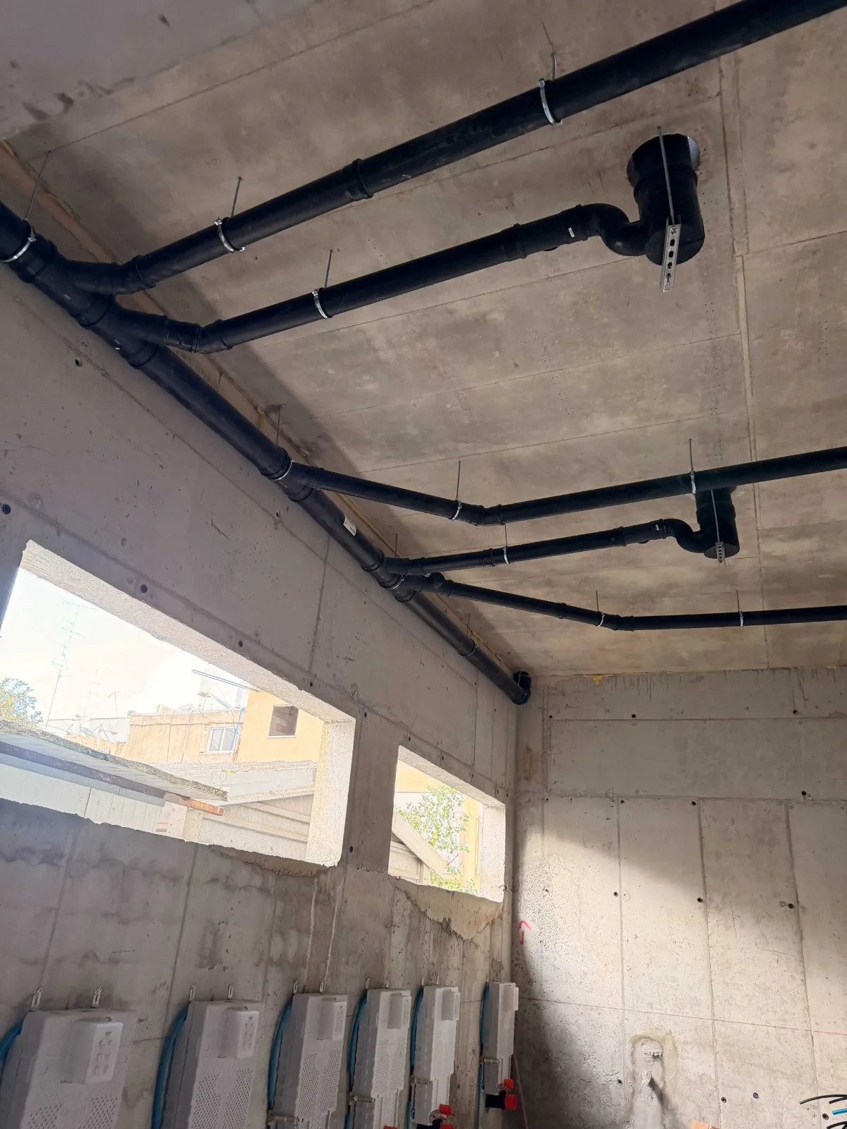חיתוך שורשים וכרסום קווי ביוב בטכנולוגיה מתקדמת